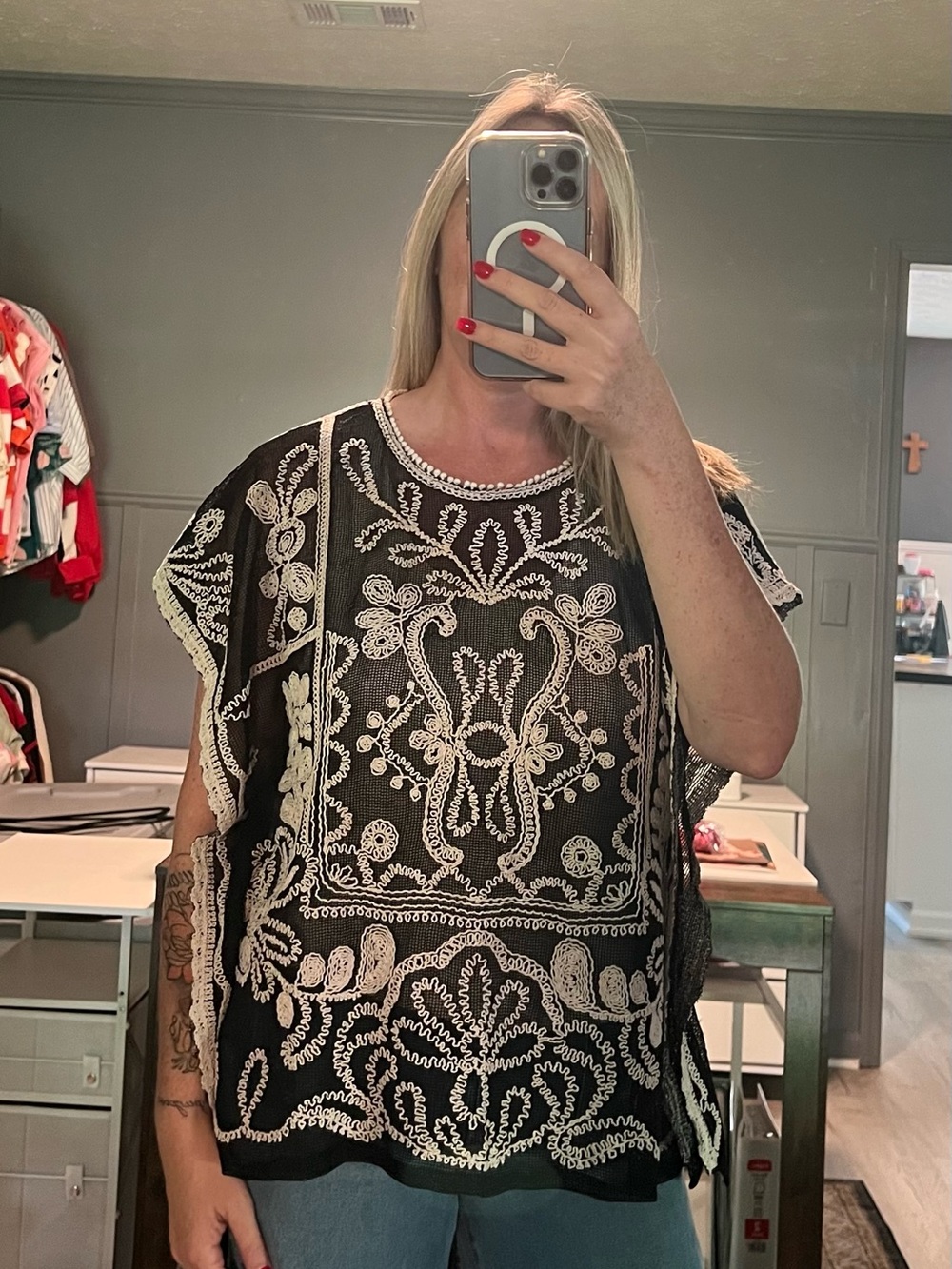 Women's Black/Cream Embroidered Short Sleeve Top